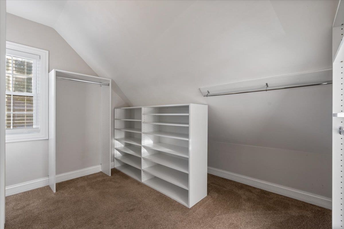 5324 N Laramie Avenue, Chicago, IL 60630