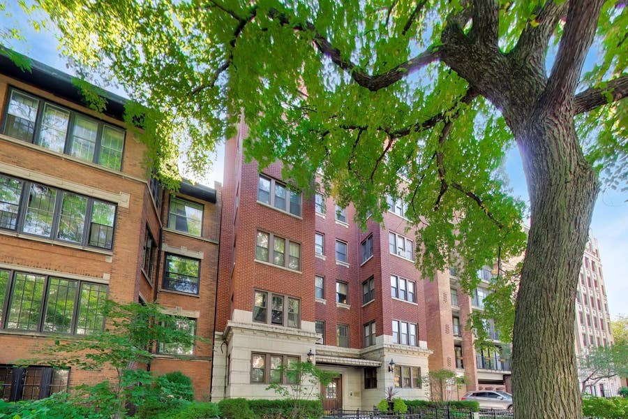 Property photo for 647 W SHERIDAN Road, #7A, Chicago, IL