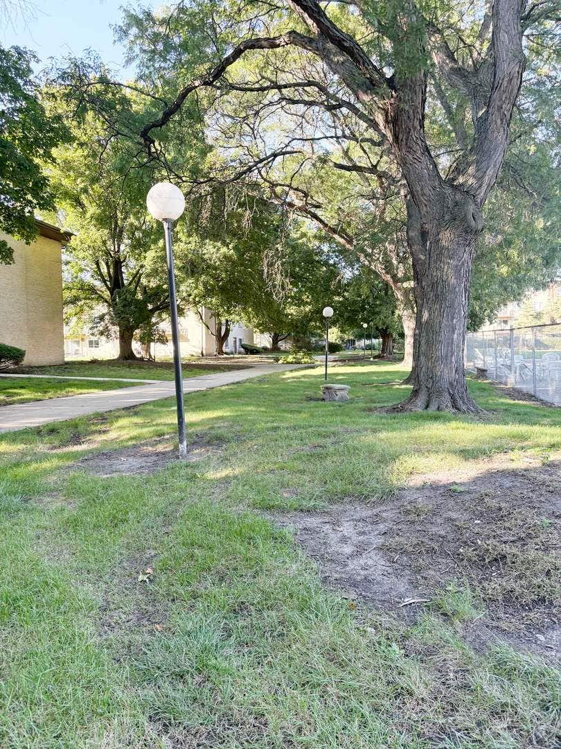 535 S Cleveland Avenue S, #305, Arlington Heights, IL 60005 535 S Cleveland Avenue S, #305, Arlington Heights, IL 60005