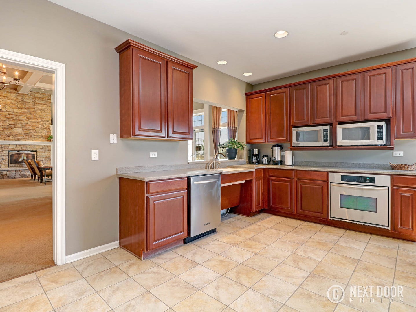 206 Barrett Drive, #D, Yorkville, IL 60560