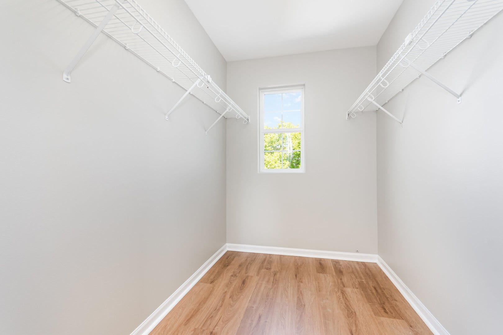 206 Barrett Drive, #D, Yorkville, IL 60560