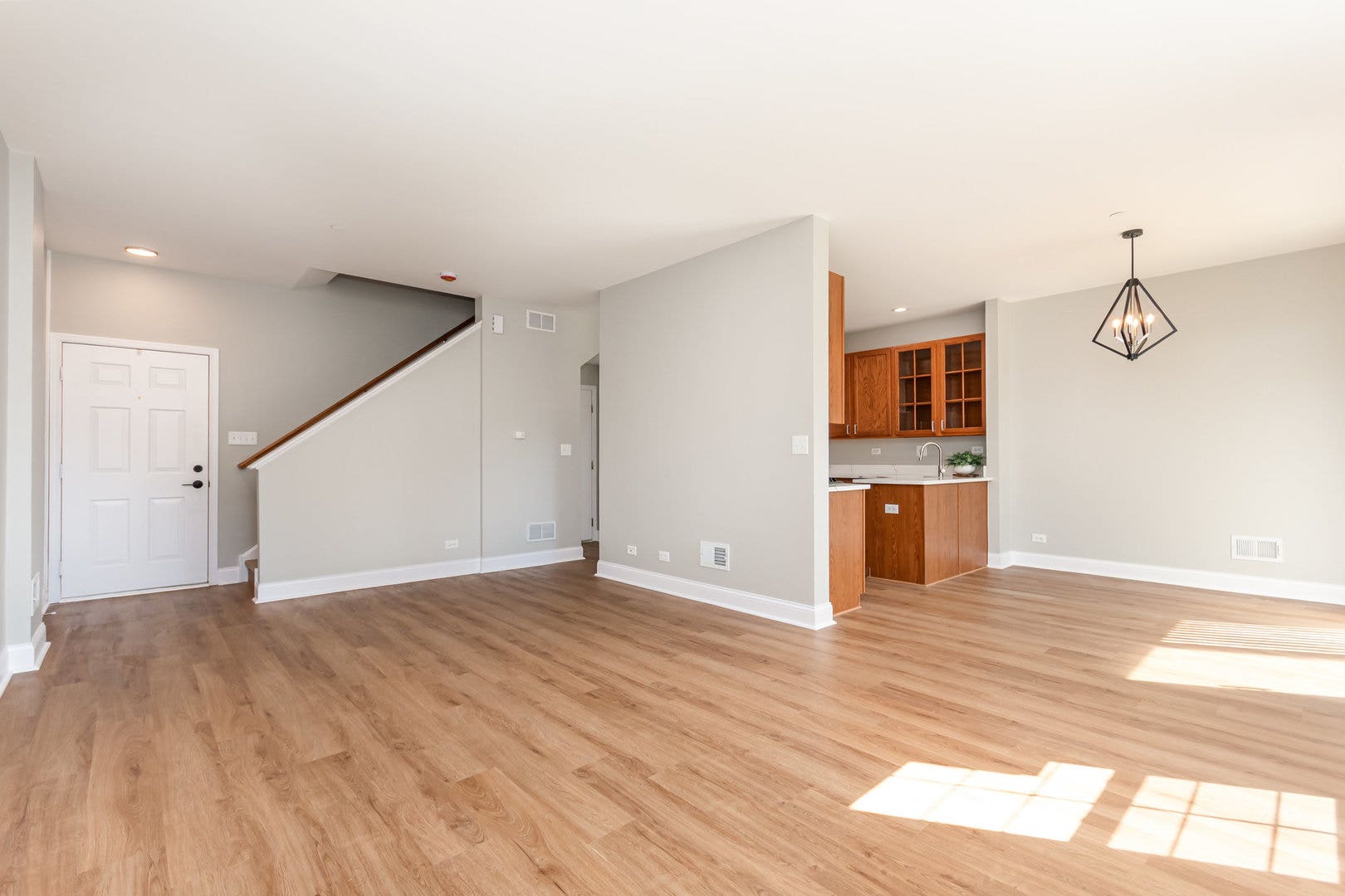 206 Barrett Drive, #D, Yorkville, IL 60560