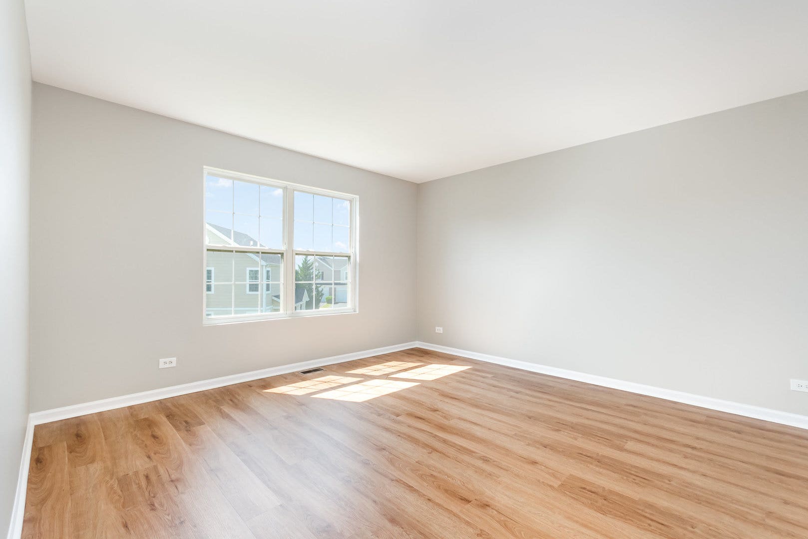 206 Barrett Drive, #D, Yorkville, IL 60560