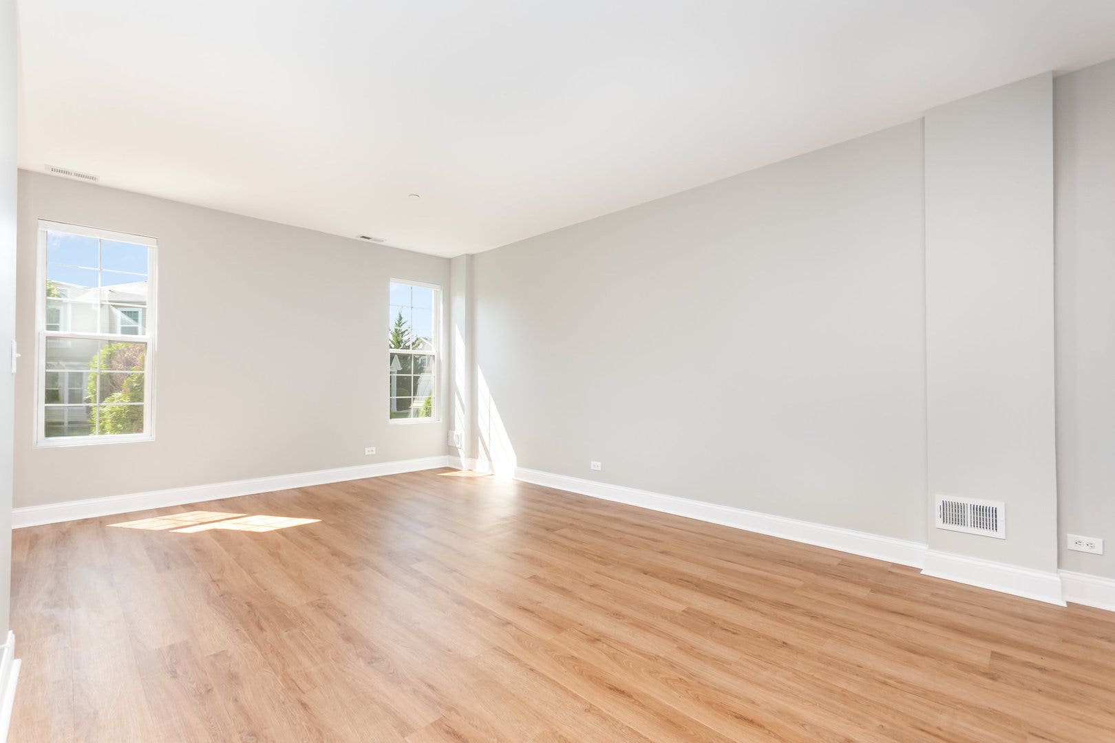 206 Barrett Drive, #D, Yorkville, IL 60560