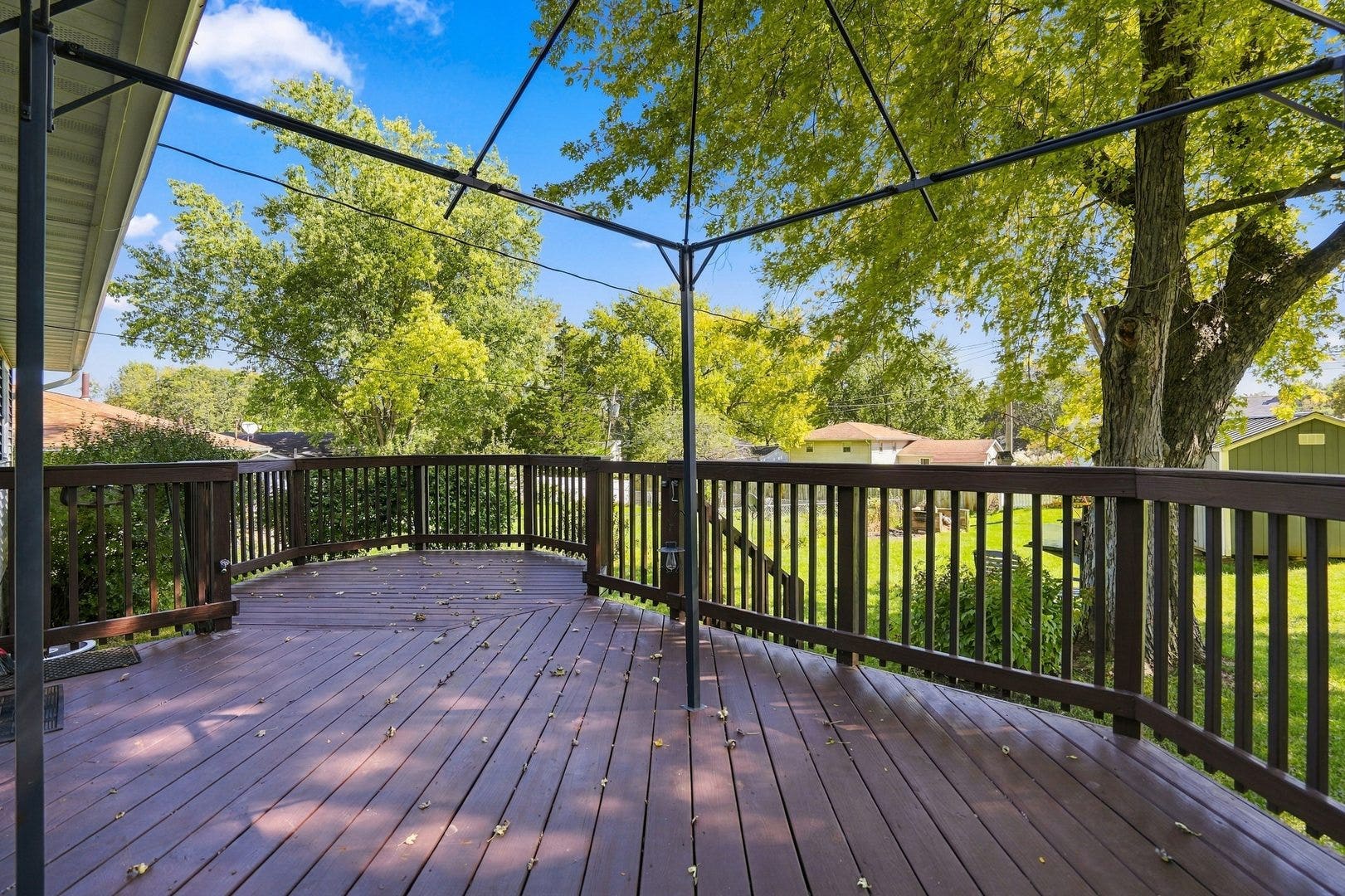 902 25th Avenue, East Moline, IL 61244 902 25th Avenue, East Moline, IL 61244