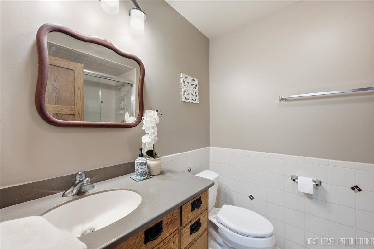 627 Ritter Drive, Batavia, IL 60510 Full Bath