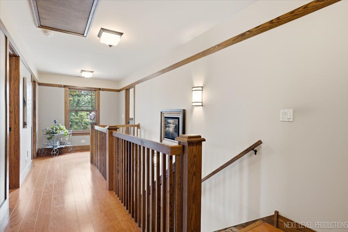 627 Ritter Drive, Batavia, IL 60510 627 Ritter Drive, Batavia, IL 60510