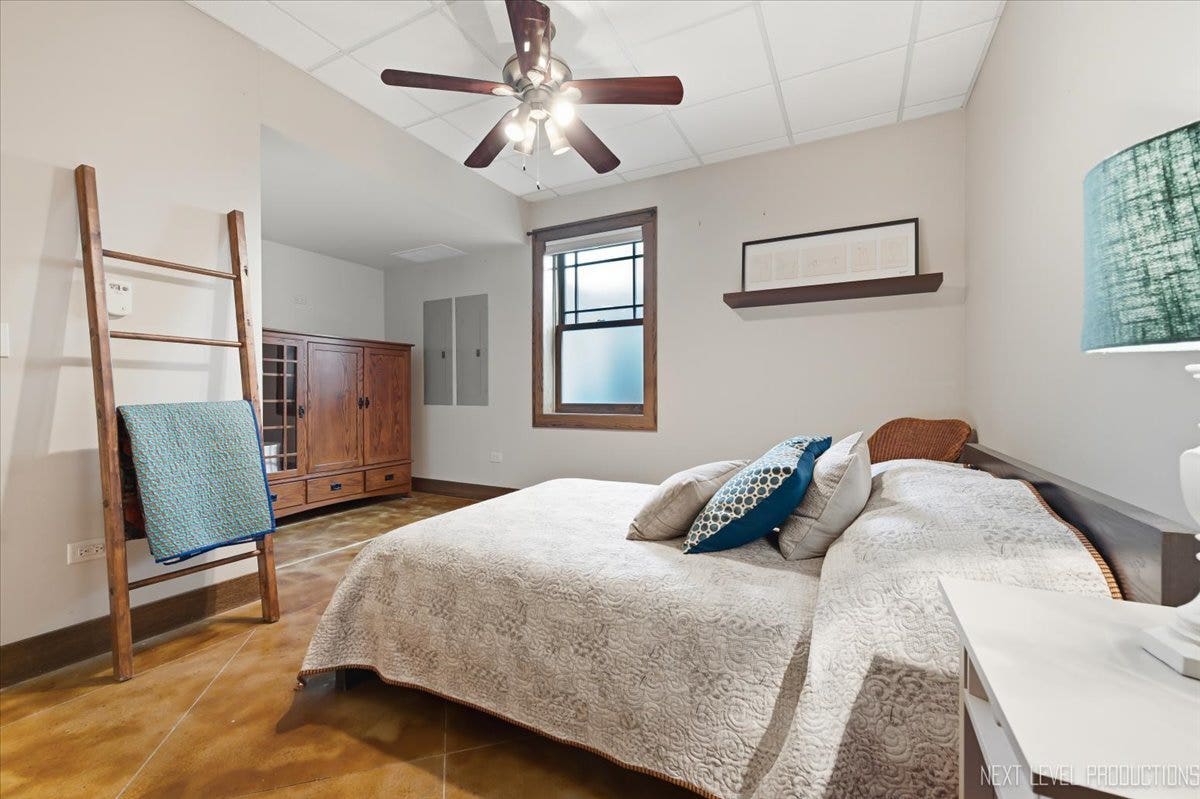 627 Ritter Drive, Batavia, IL 60510 Lower Level Bedroom