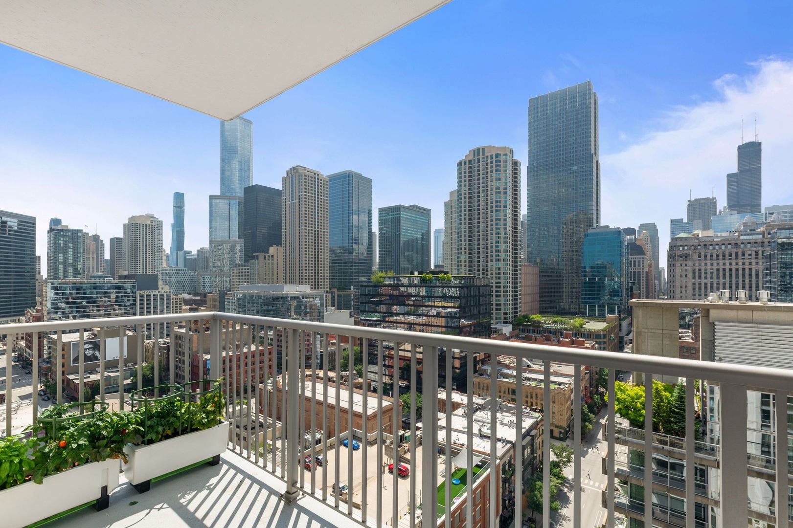 200 W Grand Avenue, #1801, Chicago, IL 60654