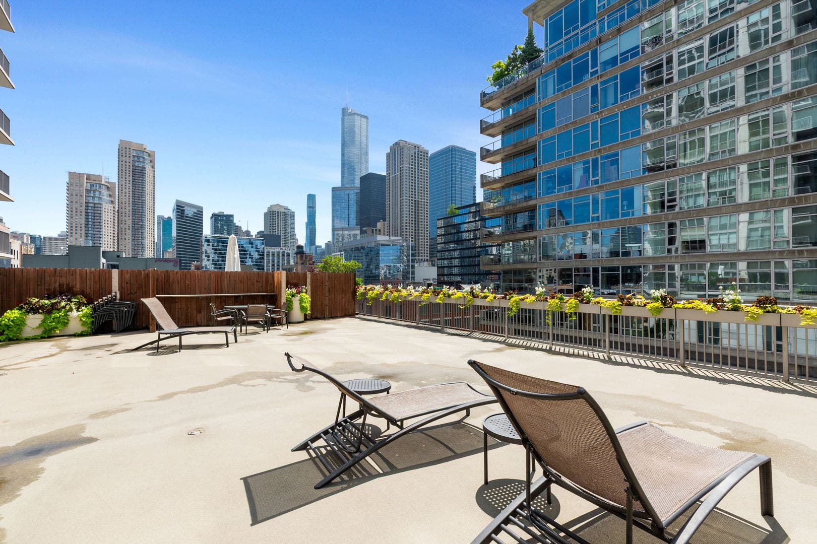 200 W Grand Avenue, #1801, Chicago, IL 60654
