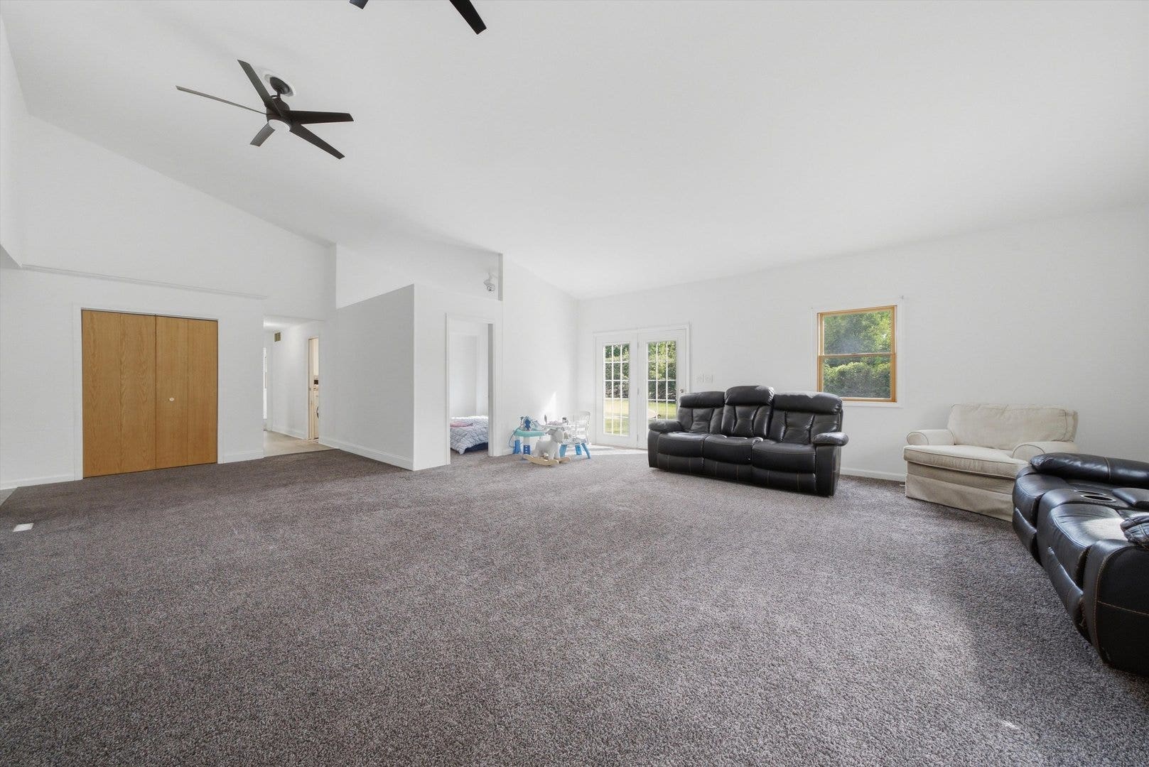 911 Kohley Road, Lisle, IL 60532 911 Kohley Road, Lisle, IL 60532