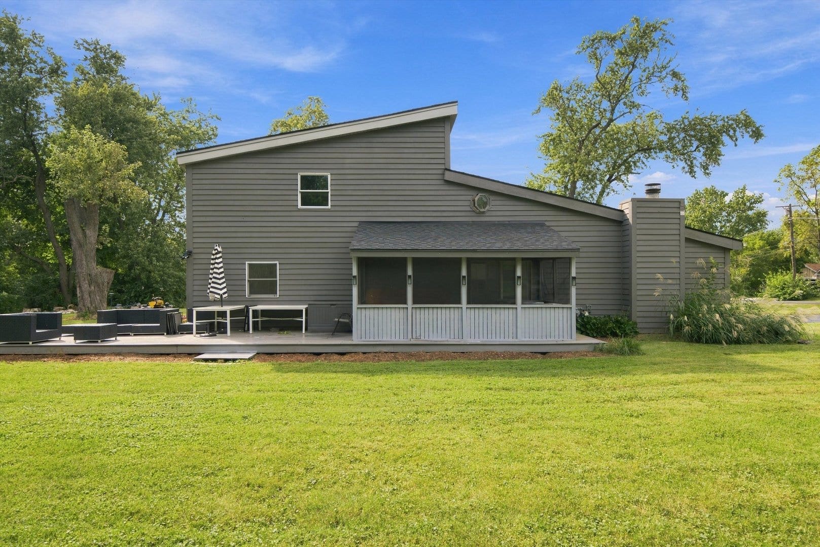911 Kohley Road, Lisle, IL 60532 911 Kohley Road, Lisle, IL 60532