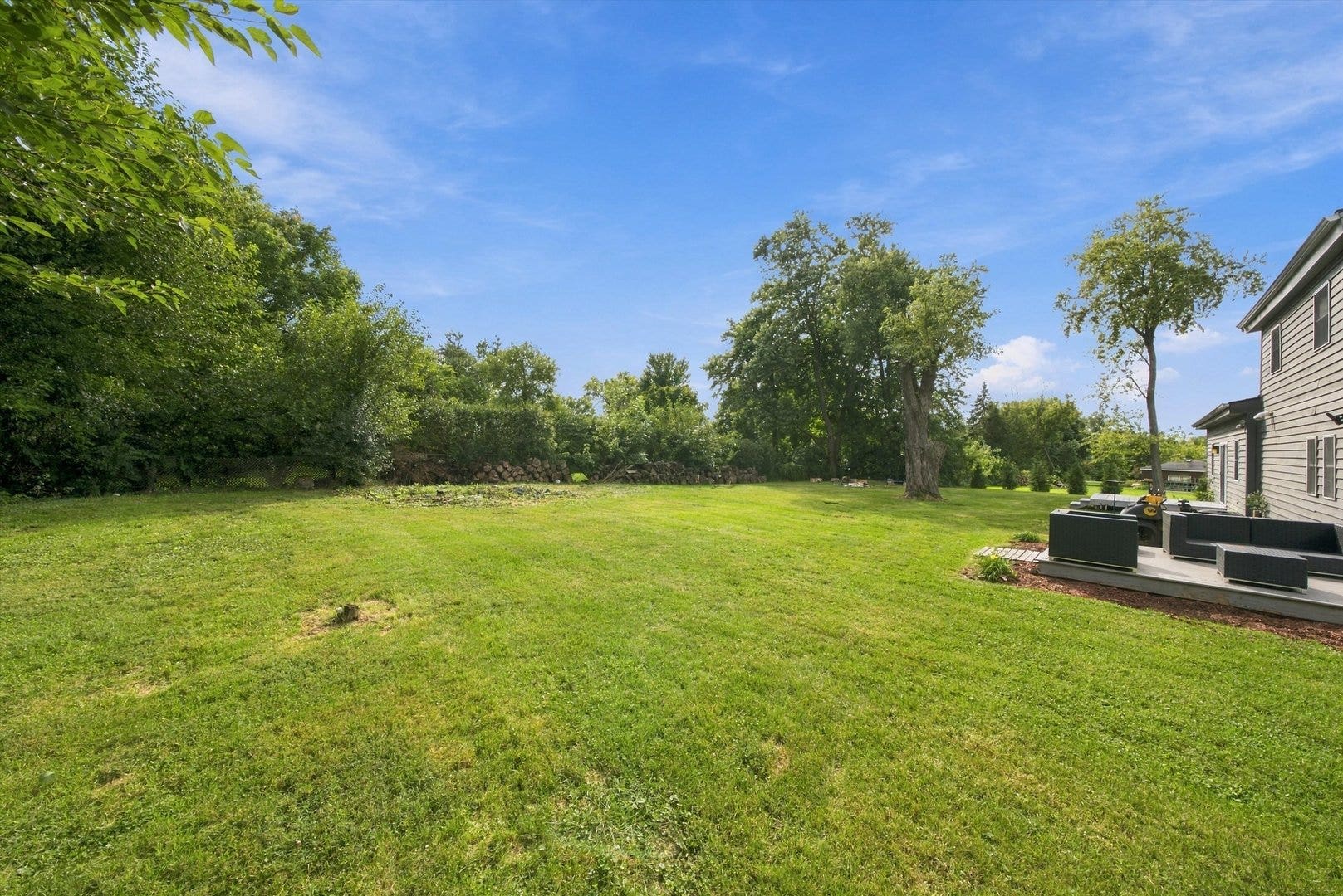 911 Kohley Road, Lisle, IL 60532 911 Kohley Road, Lisle, IL 60532