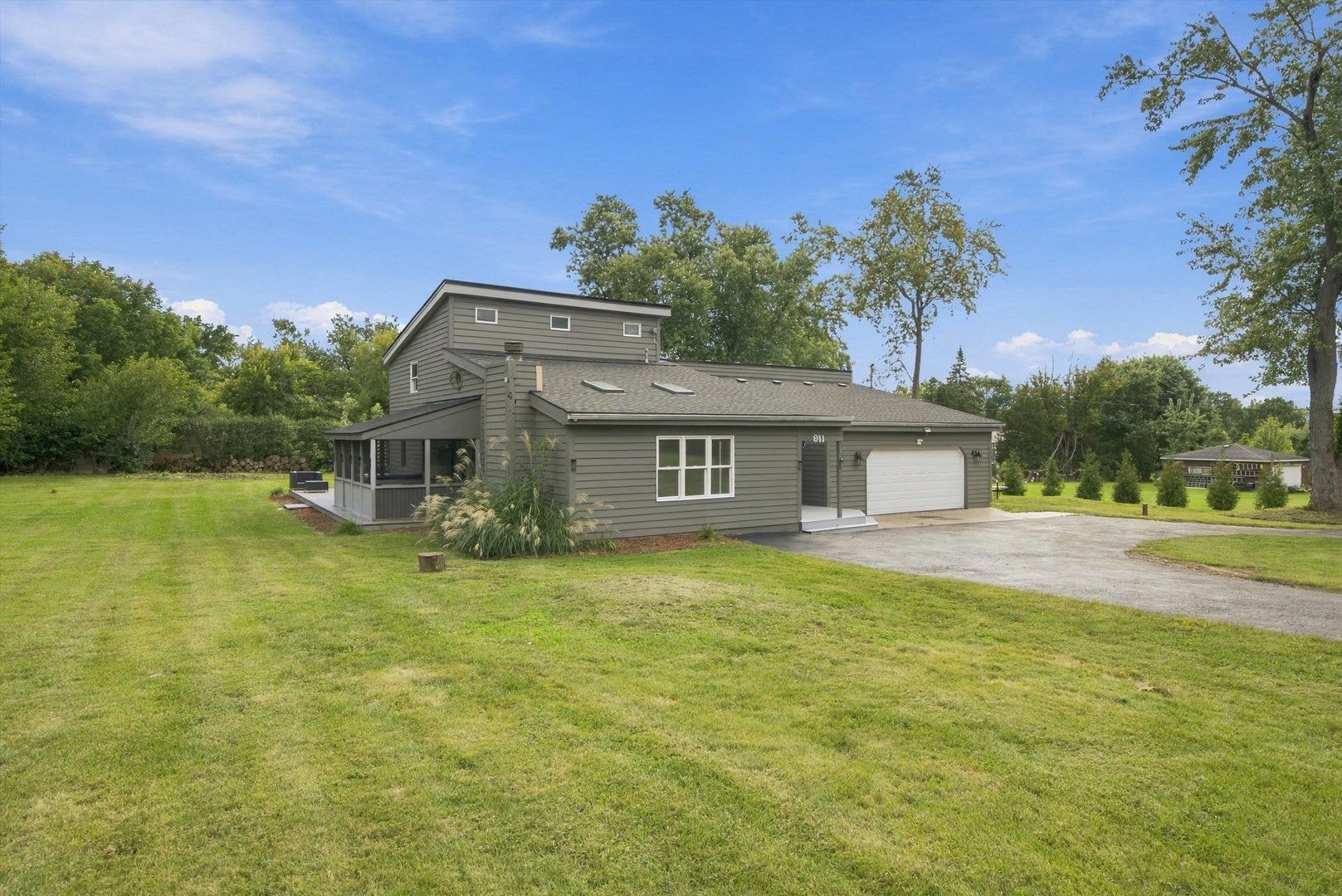 911 Kohley Road, Lisle, IL 60532 911 Kohley Road, Lisle, IL 60532