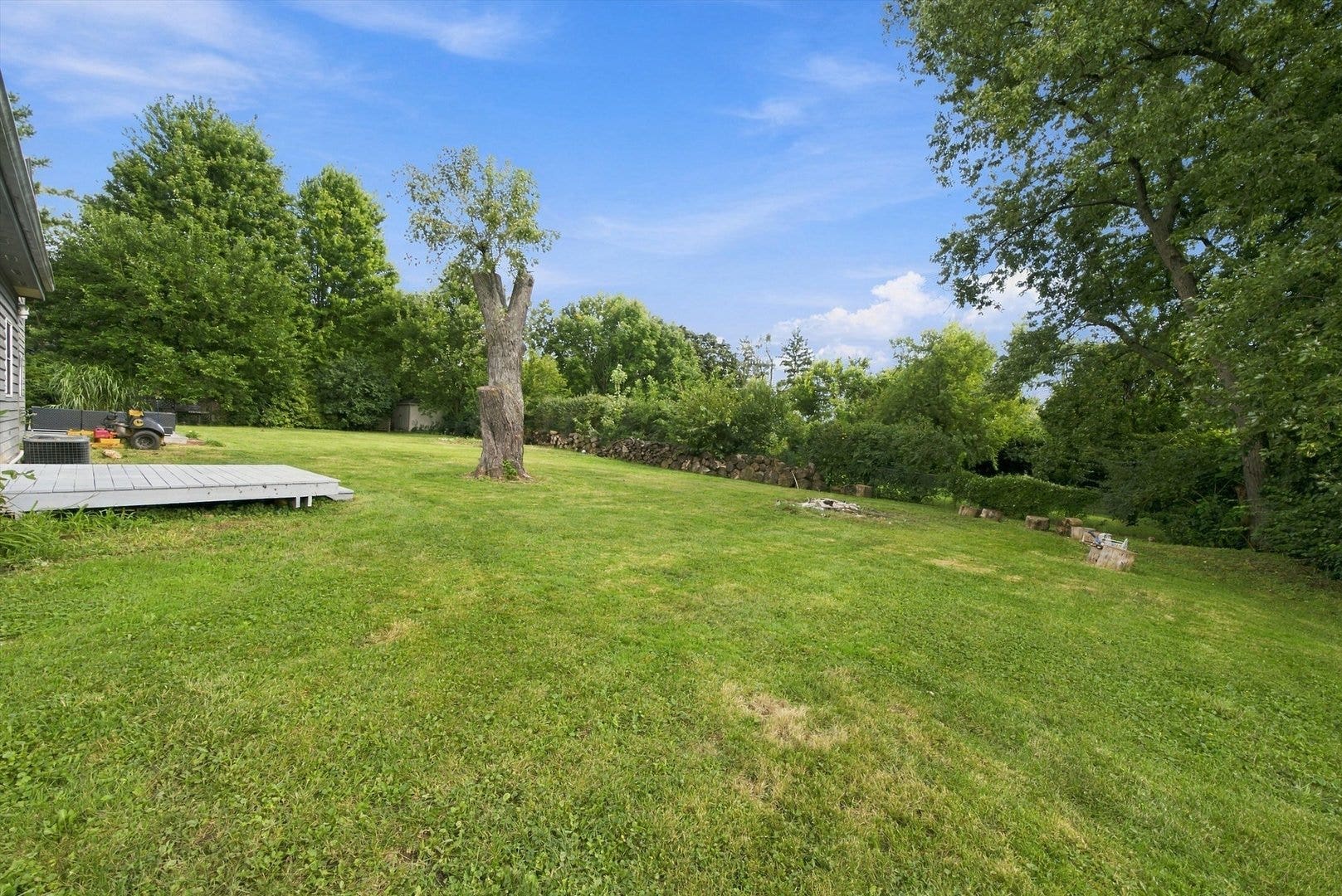 911 Kohley Road, Lisle, IL 60532 911 Kohley Road, Lisle, IL 60532
