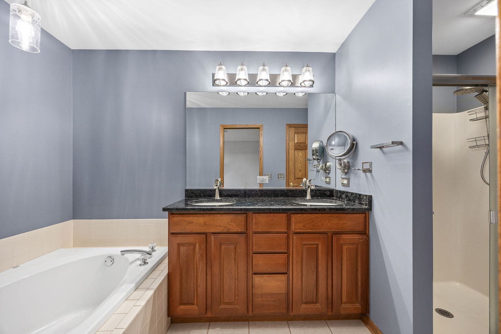 2139 Ashley Court, #2139, Downers Grove, IL 60515 2139 Ashley Court, #2139, Downers Grove, IL 60515