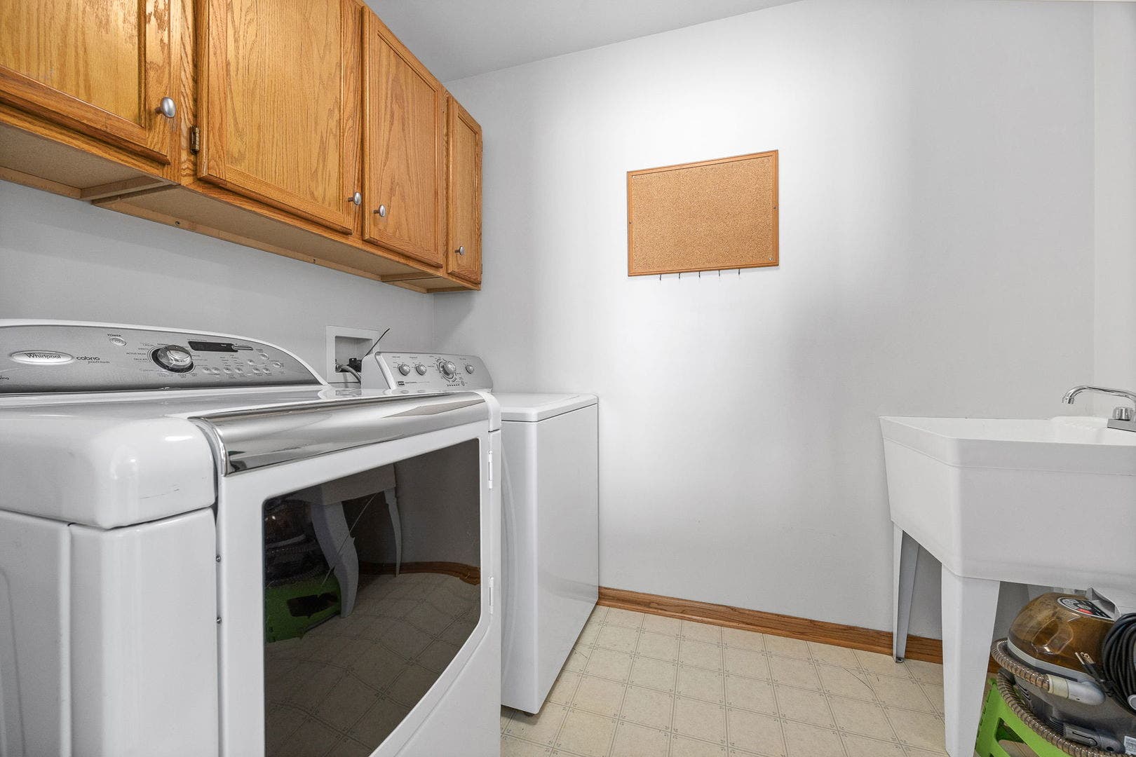 2139 Ashley Court, #2139, Downers Grove, IL 60515 2139 Ashley Court, #2139, Downers Grove, IL 60515