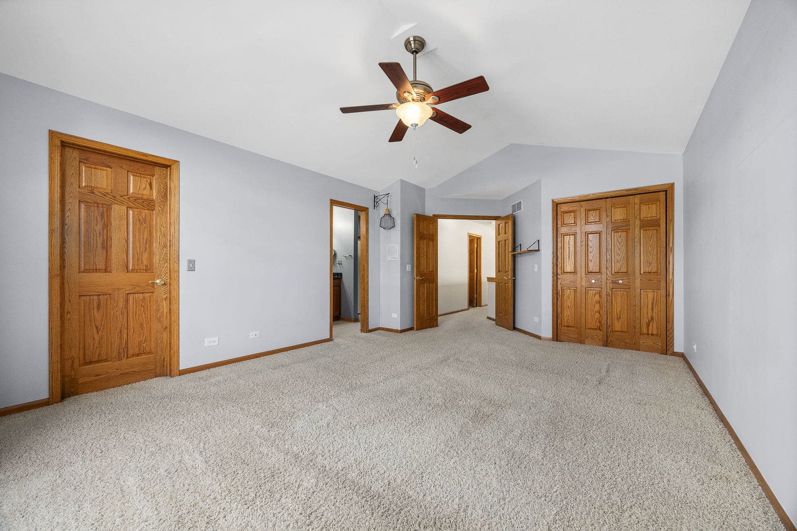 2139 Ashley Court, #2139, Downers Grove, IL 60515 2139 Ashley Court, #2139, Downers Grove, IL 60515