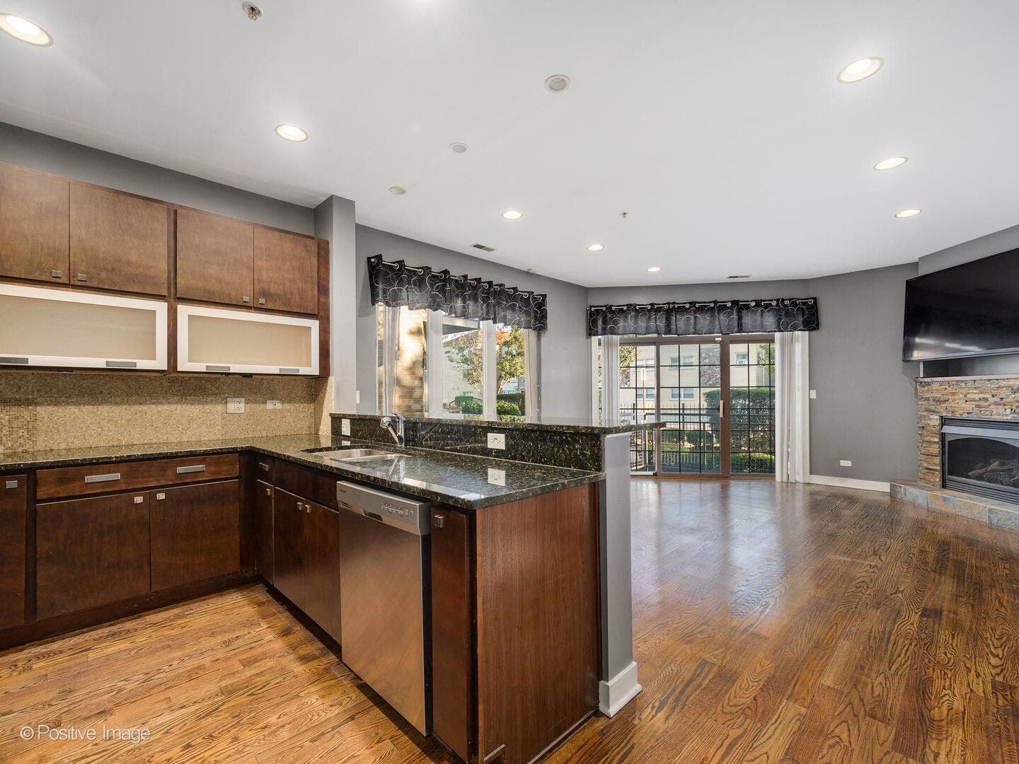 7932 W GRAND Avenue, #1E, Elmwood Park, IL 60707 7932 W GRAND Avenue, #1E, Elmwood Park, IL 60707