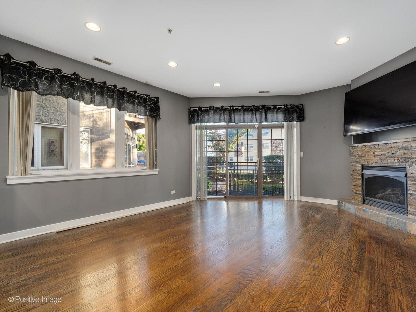 7932 W GRAND Avenue, #1E, Elmwood Park, IL 60707 7932 W GRAND Avenue, #1E, Elmwood Park, IL 60707