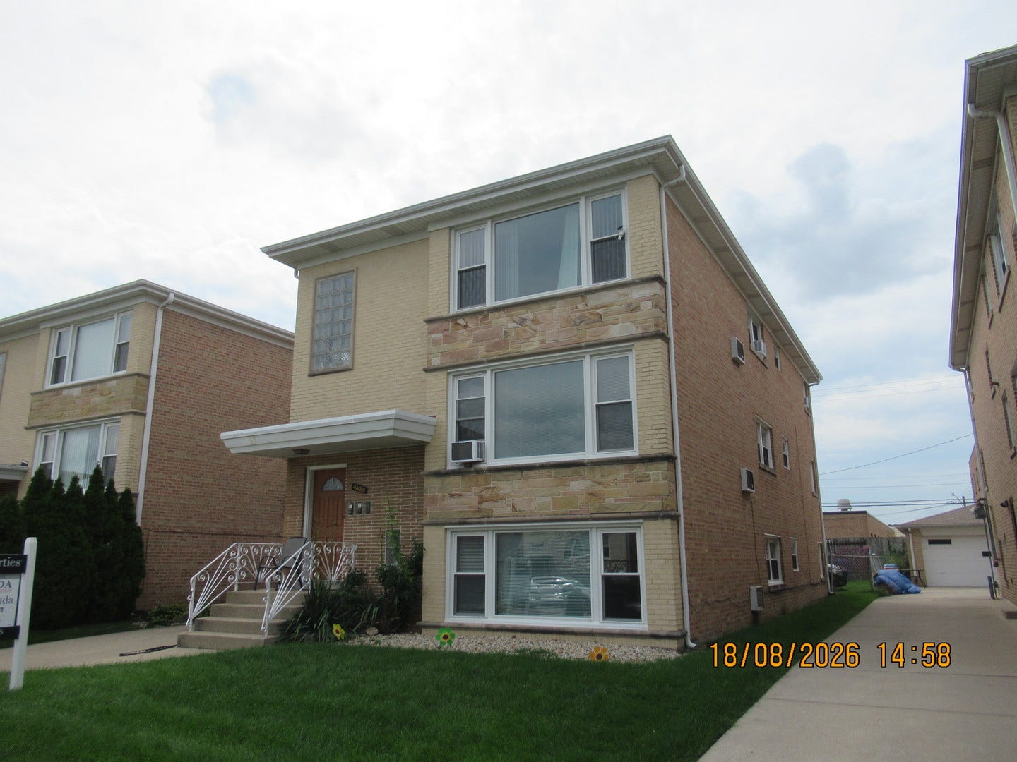 4628 N Sayre Avenue, #G, Harwood Heights, IL 60706 4628 N Sayre Avenue, #G, Harwood Heights, IL 60706