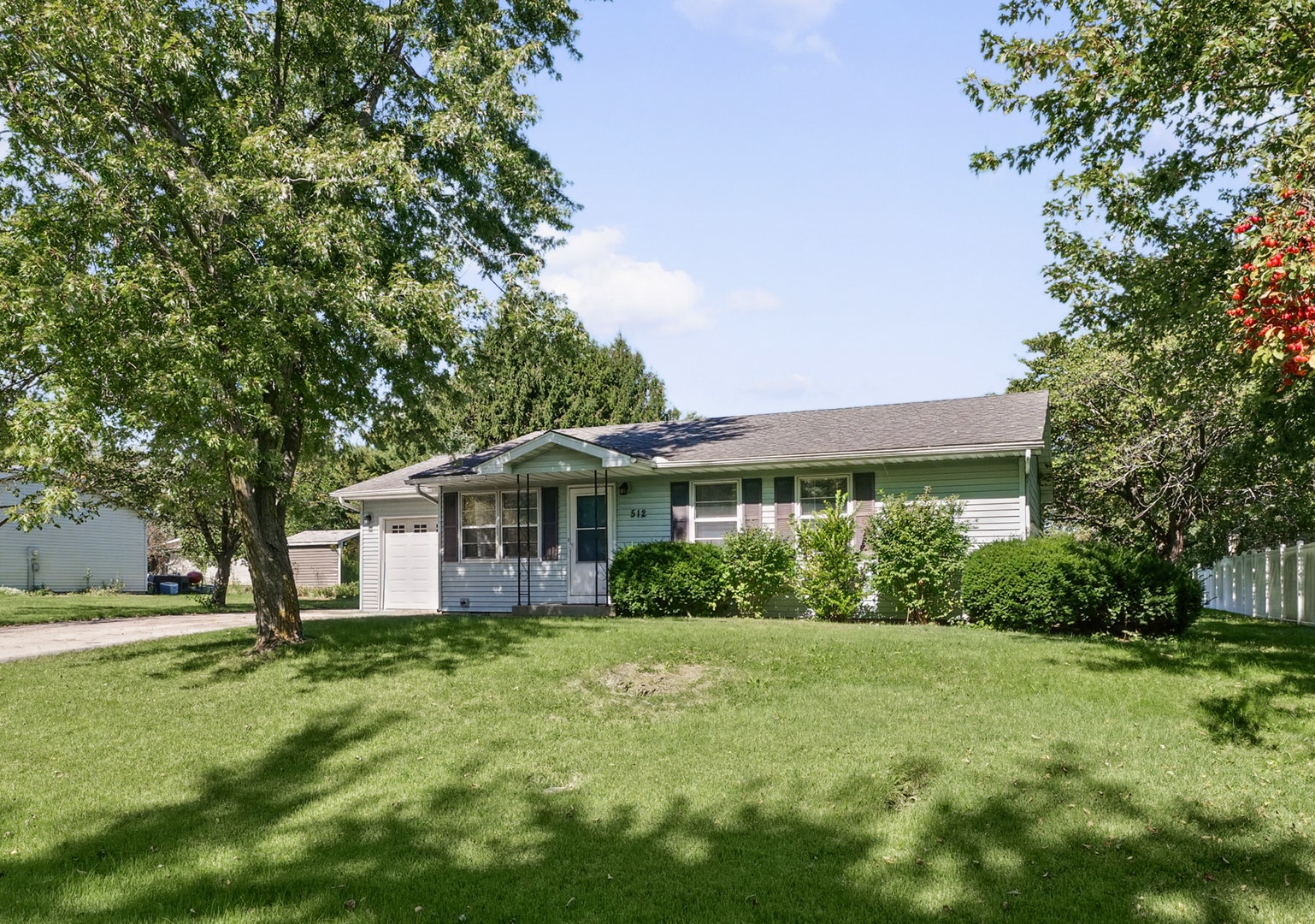 512 Ridge Road, Philo, IL 61864 512 Ridge Road, Philo, IL 61864