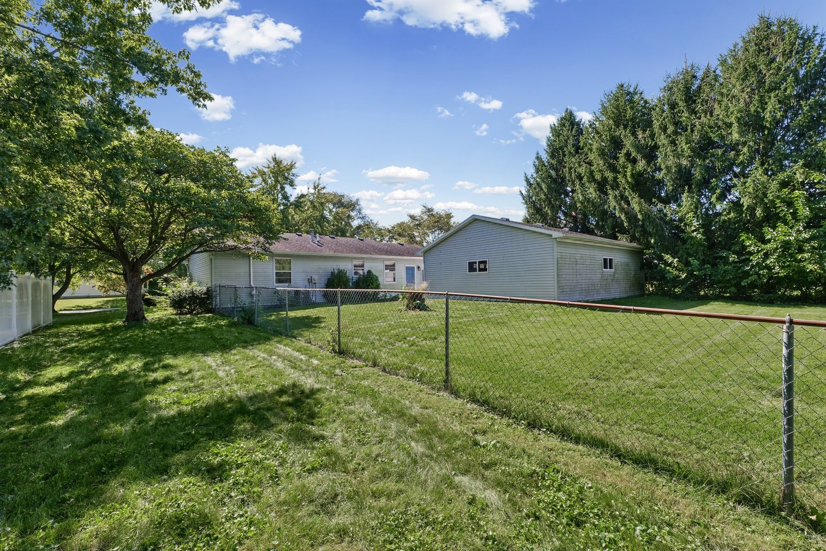 512 Ridge Road, Philo, IL 61864 512 Ridge Road, Philo, IL 61864
