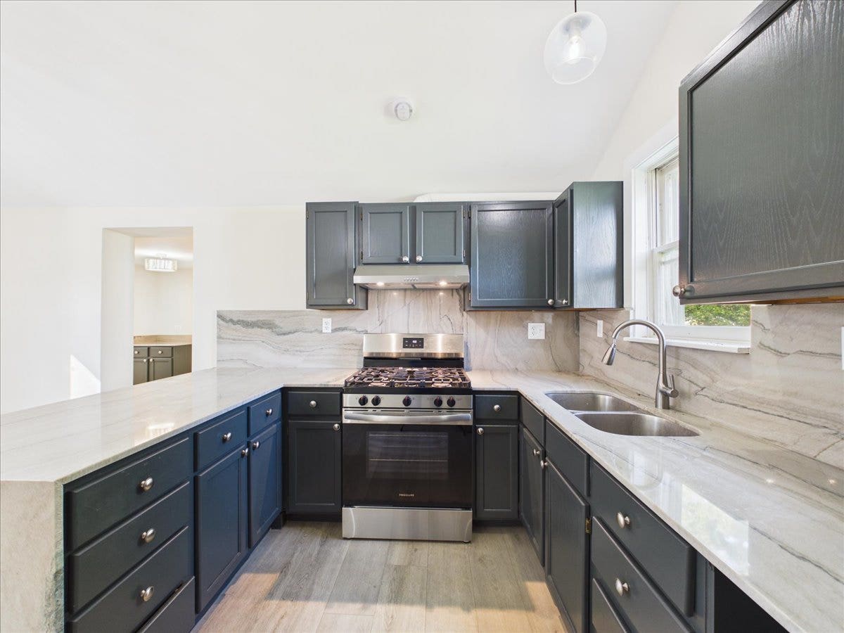 1027 Garfield Avenue, Belvidere, IL 61008 1027 Garfield Avenue, Belvidere, IL 61008