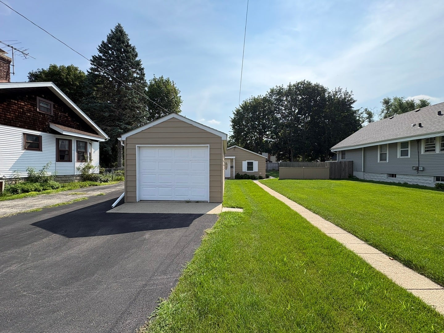 115 Grant Street, Barrington, IL 60010