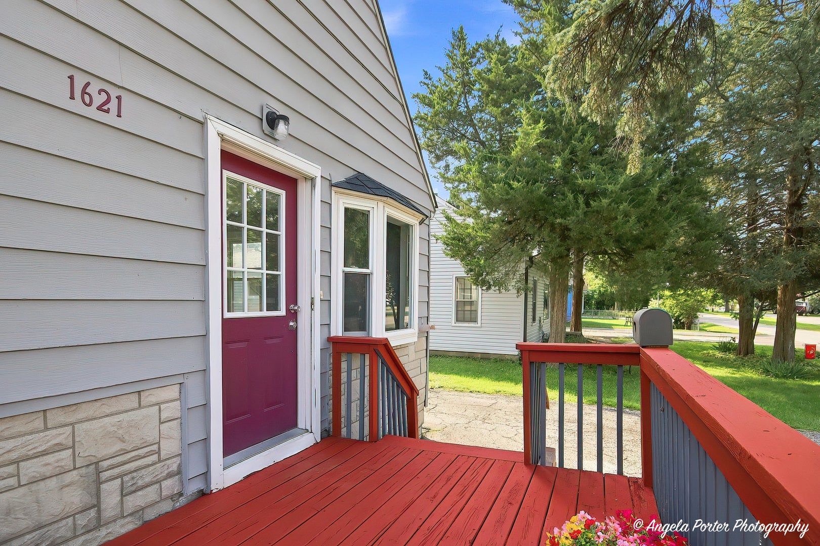 1621 ROUND LAKE Drive, Round Lake Beach, IL 60073 1621 ROUND LAKE Drive, Round Lake Beach, IL 60073