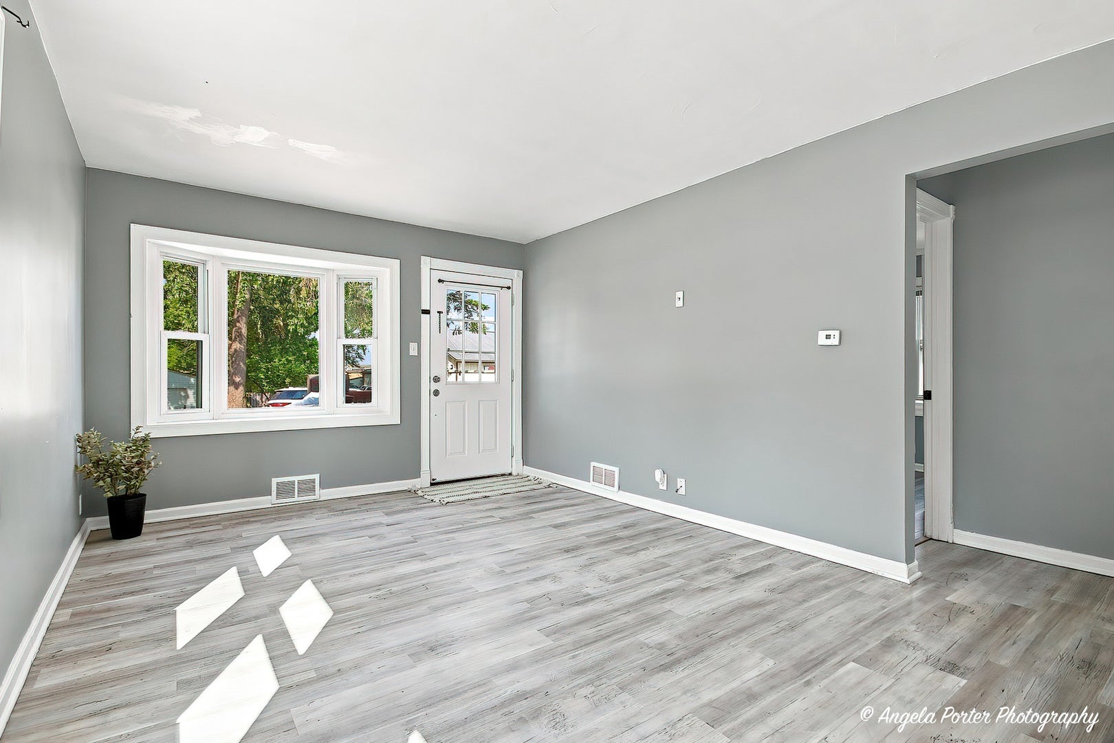 1621 ROUND LAKE Drive, Round Lake Beach, IL 60073 1621 ROUND LAKE Drive, Round Lake Beach, IL 60073
