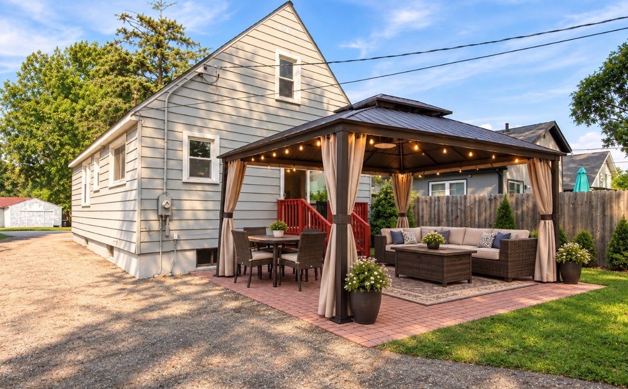 1621 ROUND LAKE Drive, Round Lake Beach, IL 60073 1621 ROUND LAKE Drive, Round Lake Beach, IL 60073