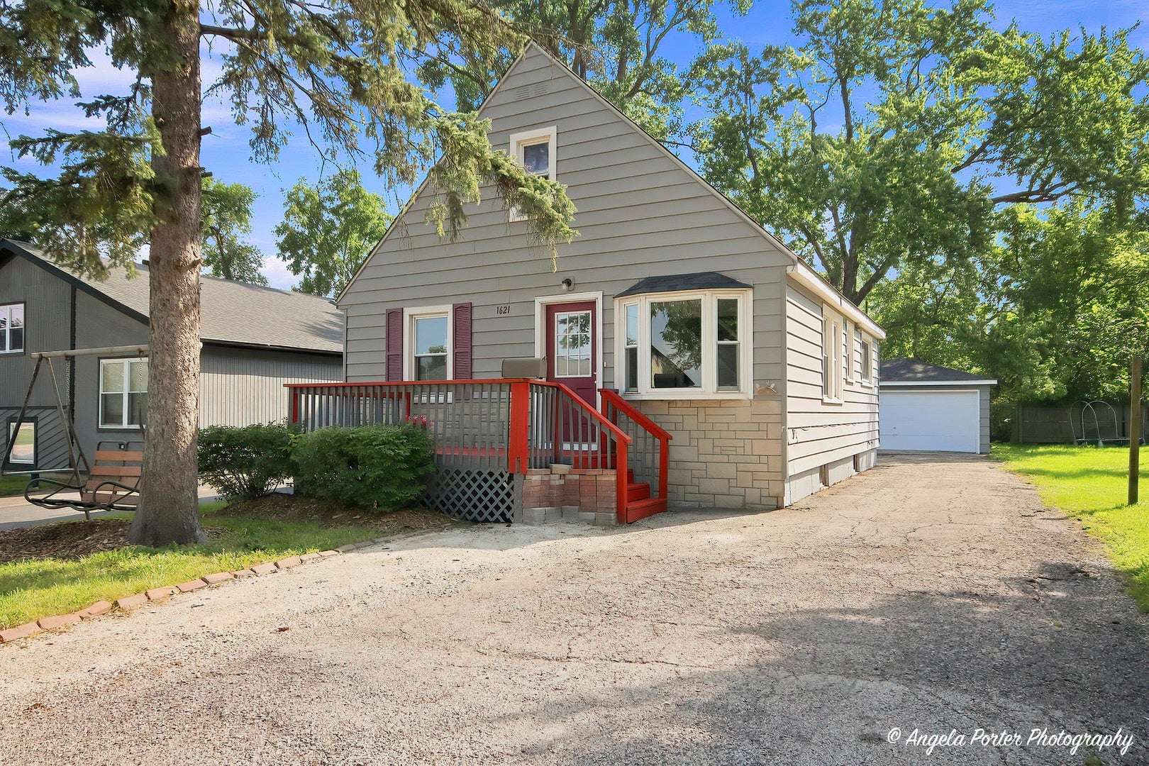 1621 ROUND LAKE Drive, Round Lake Beach, IL 60073 1621 ROUND LAKE Drive, Round Lake Beach, IL 60073