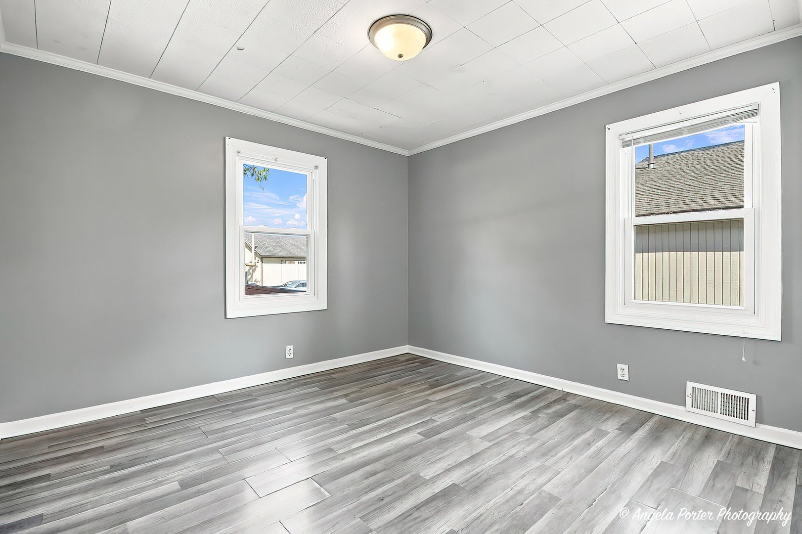 1621 ROUND LAKE Drive, Round Lake Beach, IL 60073 1621 ROUND LAKE Drive, Round Lake Beach, IL 60073