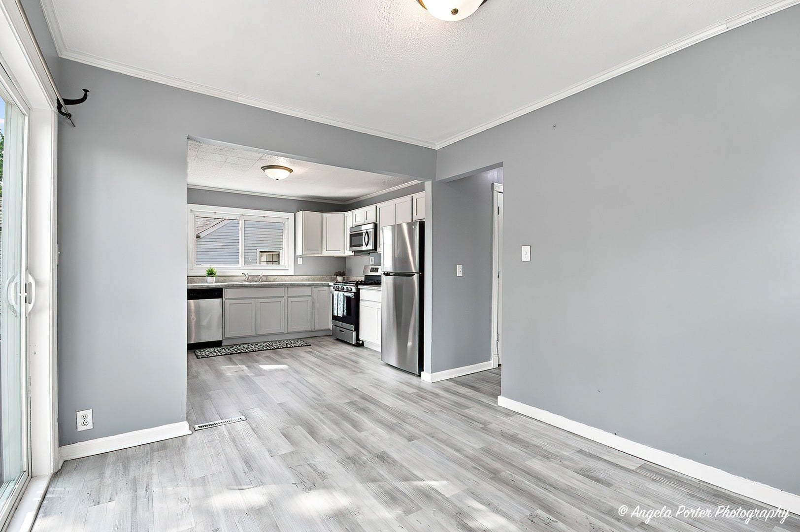 1621 ROUND LAKE Drive, Round Lake Beach, IL 60073 1621 ROUND LAKE Drive, Round Lake Beach, IL 60073