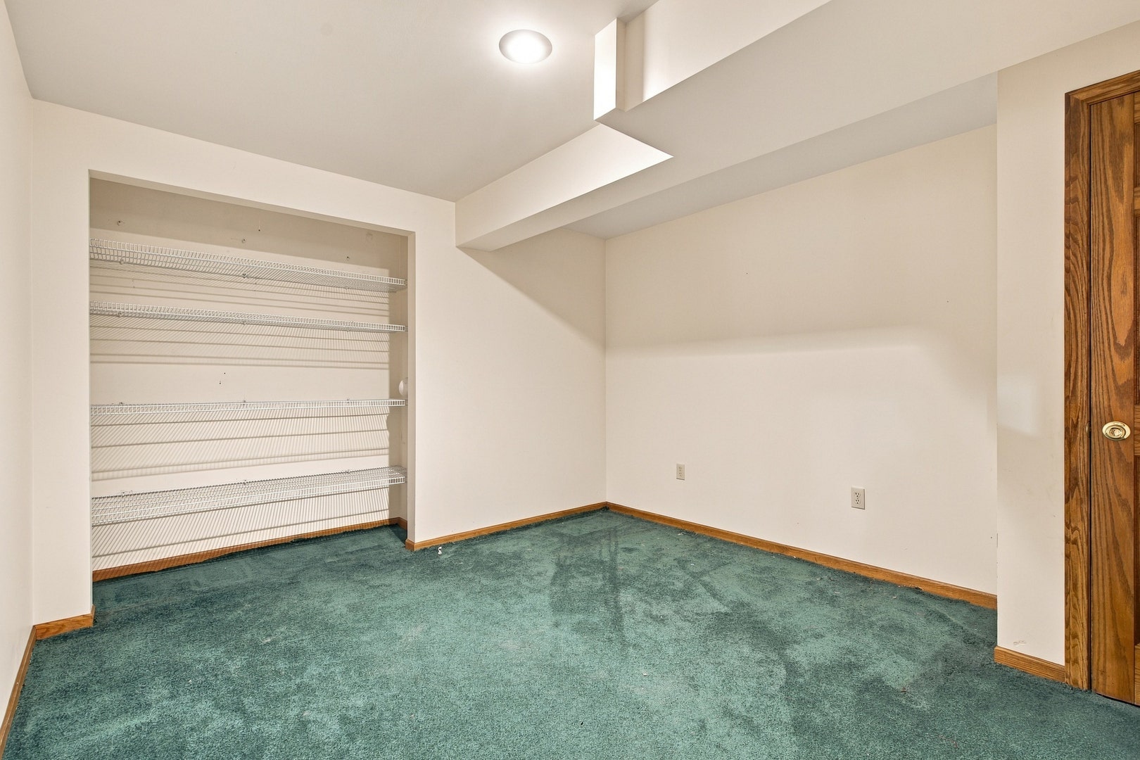 4516 Hillside Court, Crystal Lake, IL 60012 4516 Hillside Court, Crystal Lake, IL 60012