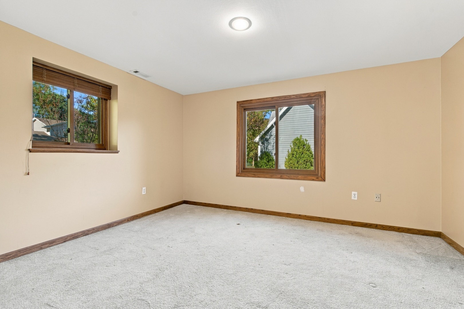 4516 Hillside Court, Crystal Lake, IL 60012 4516 Hillside Court, Crystal Lake, IL 60012