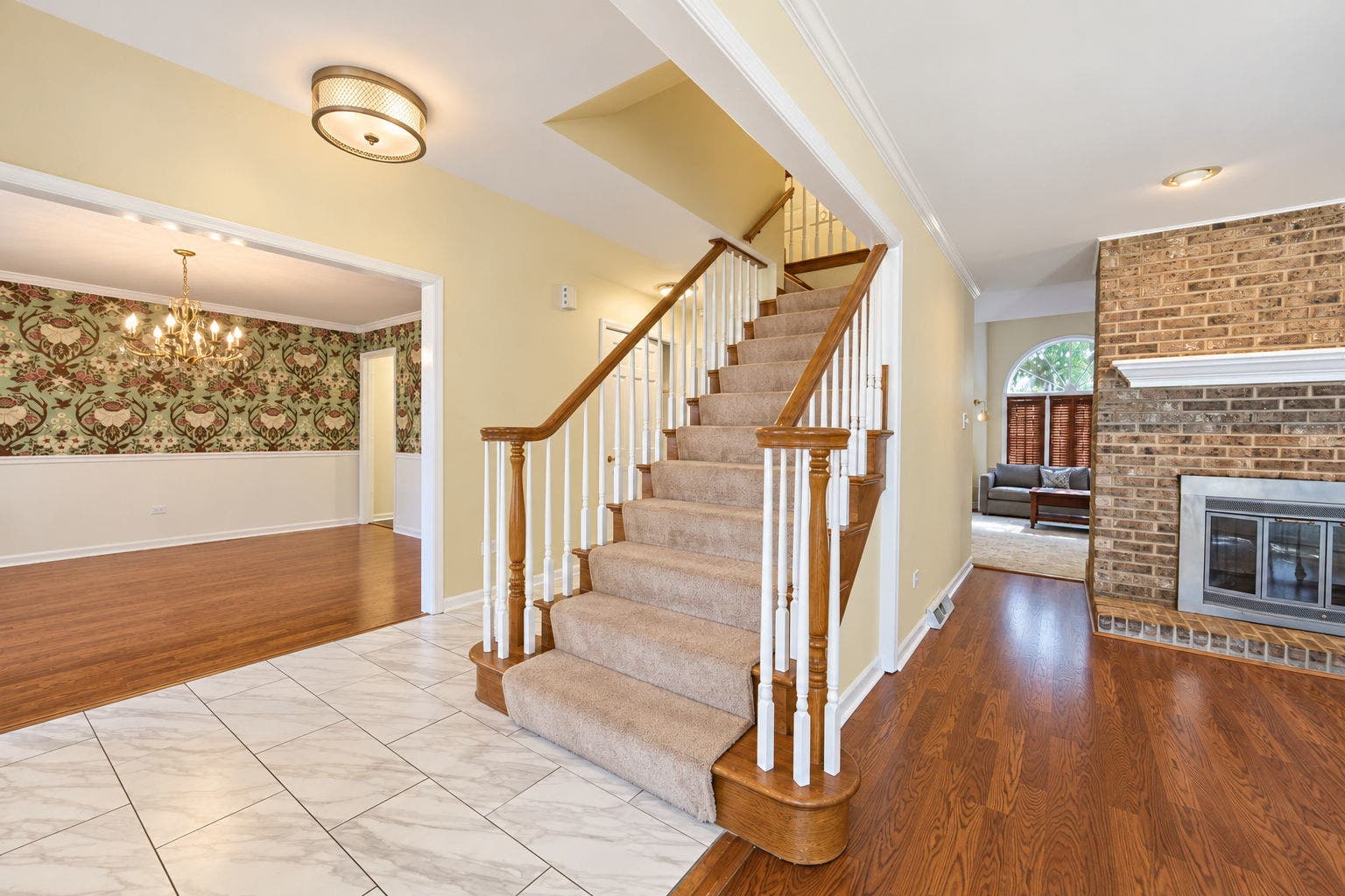 2412 Clifton Court, Naperville, IL 60565 2412 Clifton Court, Naperville, IL 60565