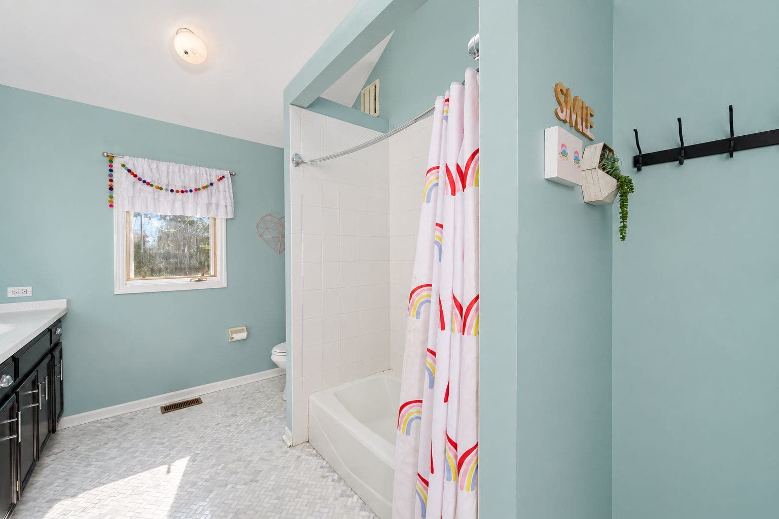 2412 Clifton Court, Naperville, IL 60565 2412 Clifton Court, Naperville, IL 60565