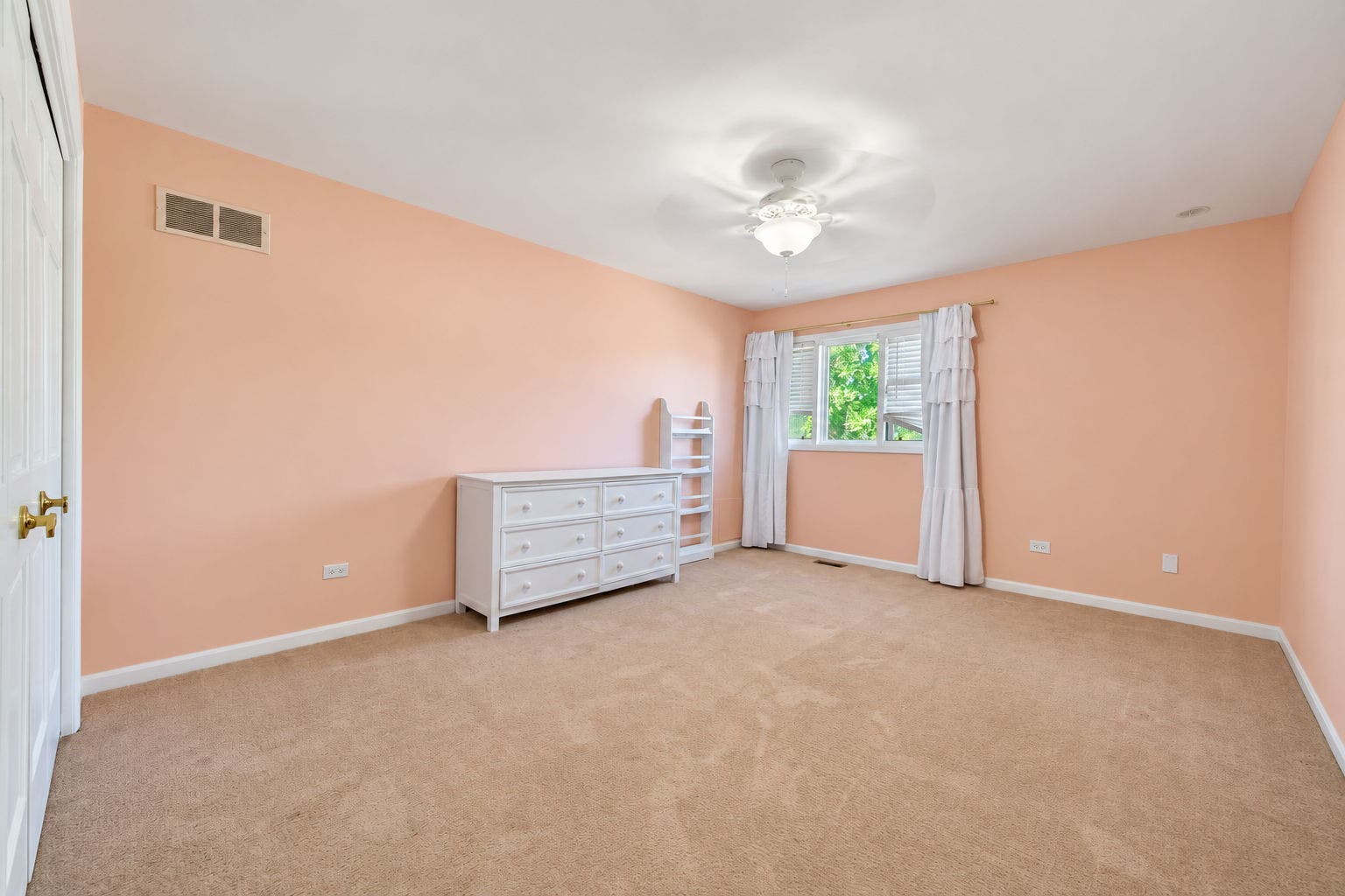 2412 Clifton Court, Naperville, IL 60565 2412 Clifton Court, Naperville, IL 60565