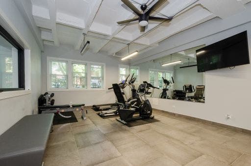 1521 W Sherwin Avenue, #209, Chicago, IL 60626 1521 W Sherwin Avenue, #209, Chicago, IL 60626