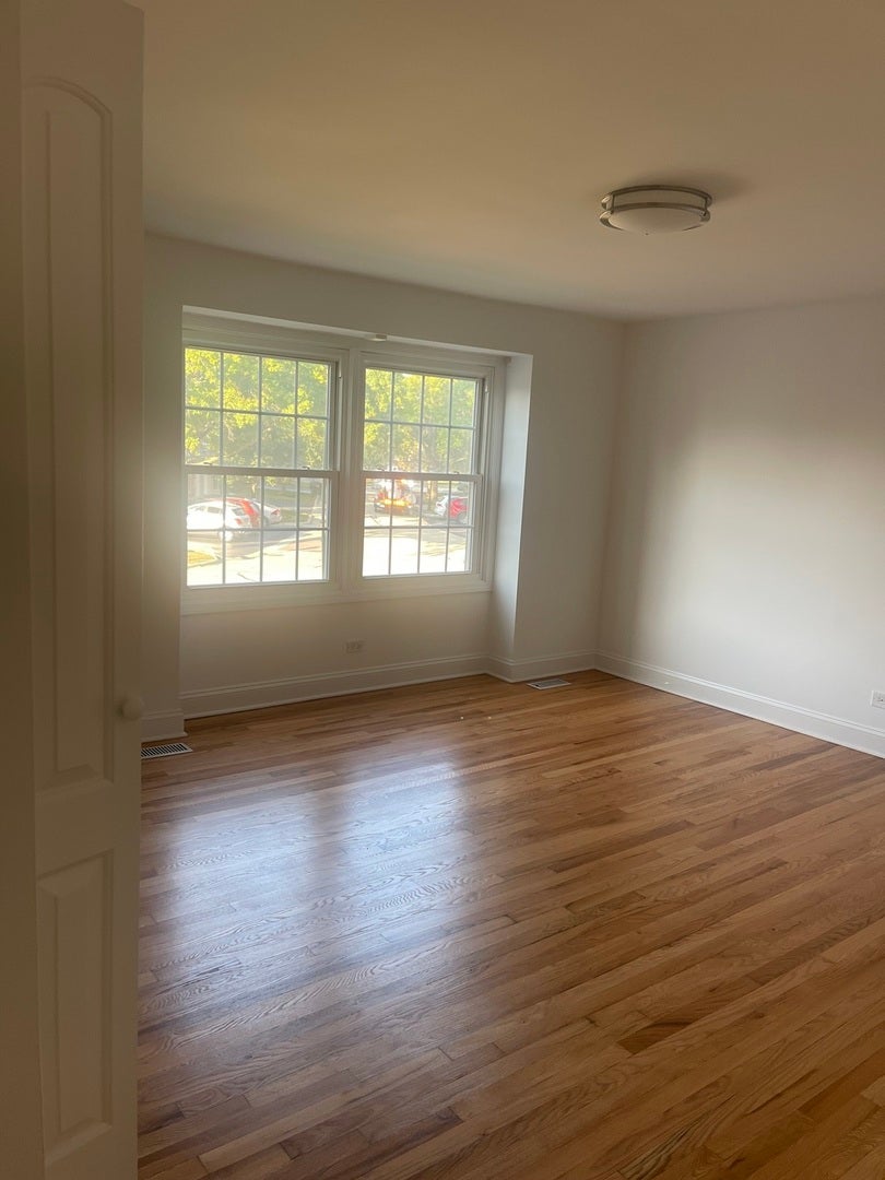 19W143 Avenue Rue Royal Avenue, Oak Brook, IL 60523 19W143 Avenue Rue Royal Avenue, Oak Brook, IL 60523