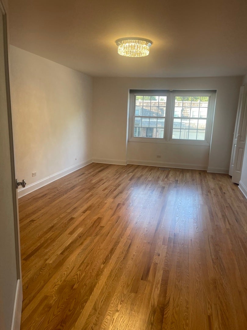19W143 Avenue Rue Royal Avenue, Oak Brook, IL 60523 19W143 Avenue Rue Royal Avenue, Oak Brook, IL 60523