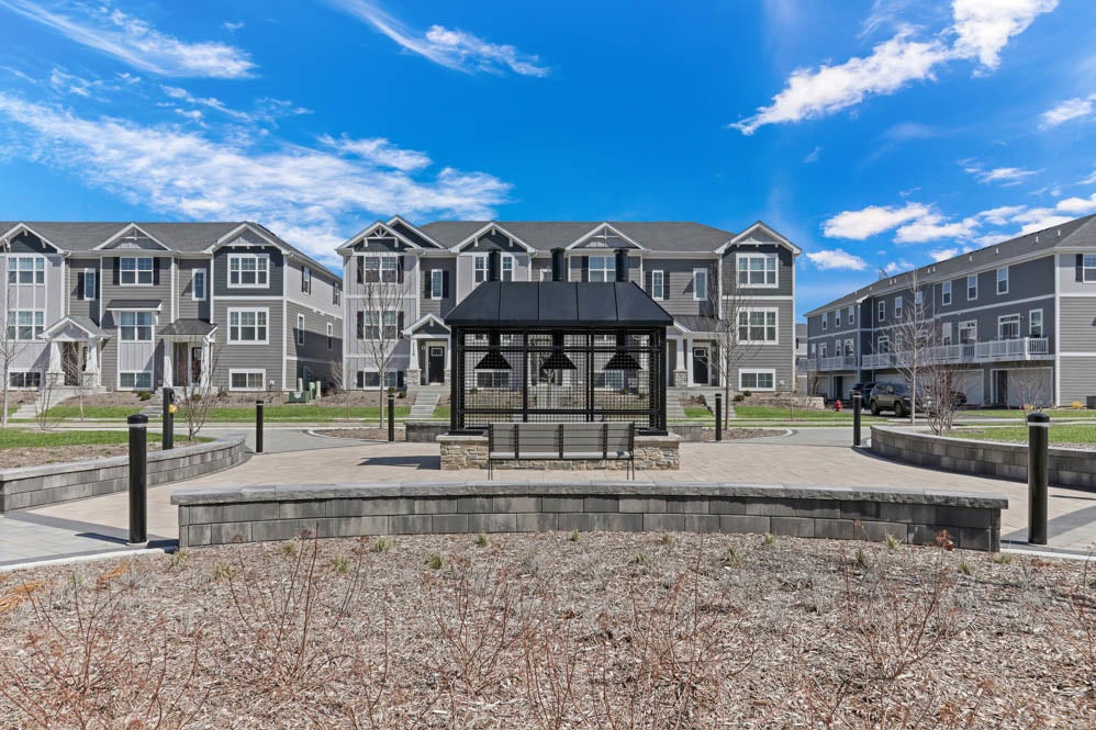 512 yosemite Way, Mundelein, IL 60060 512 yosemite Way, Mundelein, IL 60060
