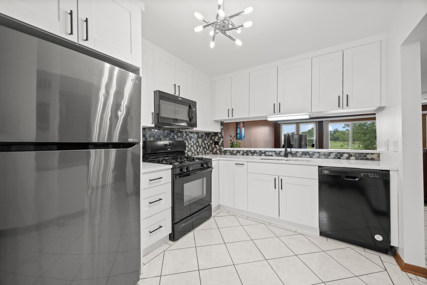 1816 Vermont Drive, Elk Grove Village, IL 60007 1816 Vermont Drive, Elk Grove Village, IL 60007