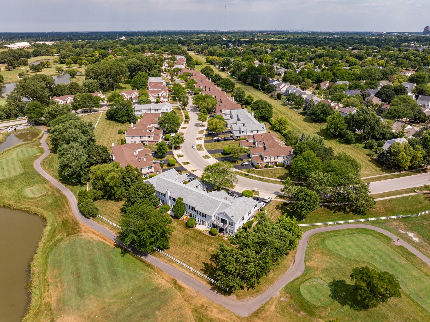 1816 Vermont Drive, Elk Grove Village, IL 60007 1816 Vermont Drive, Elk Grove Village, IL 60007