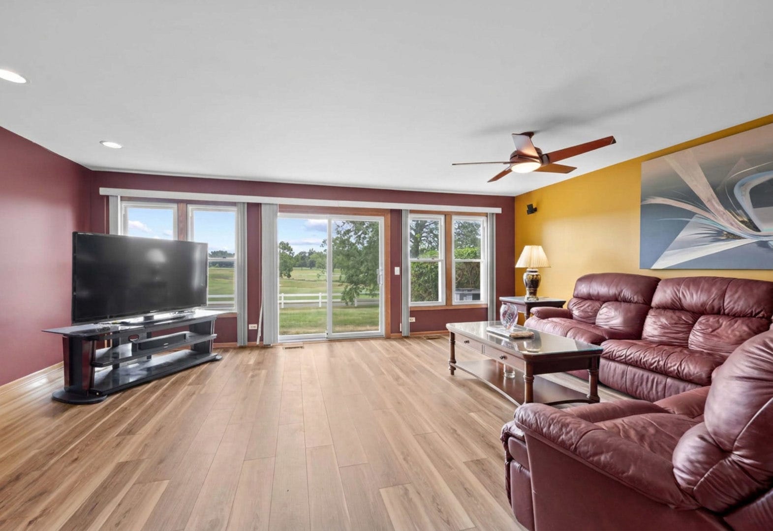 1816 Vermont Drive, Elk Grove Village, IL 60007 1816 Vermont Drive, Elk Grove Village, IL 60007