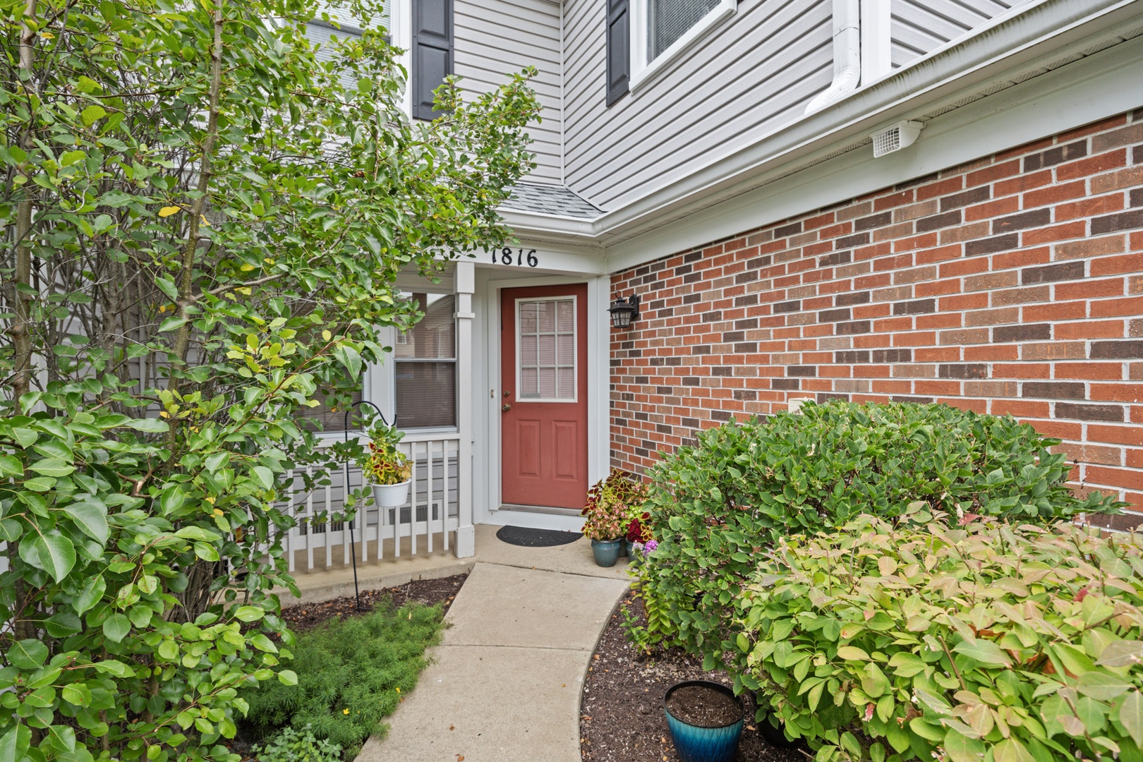 1816 Vermont Drive, Elk Grove Village, IL 60007 1816 Vermont Drive, Elk Grove Village, IL 60007
