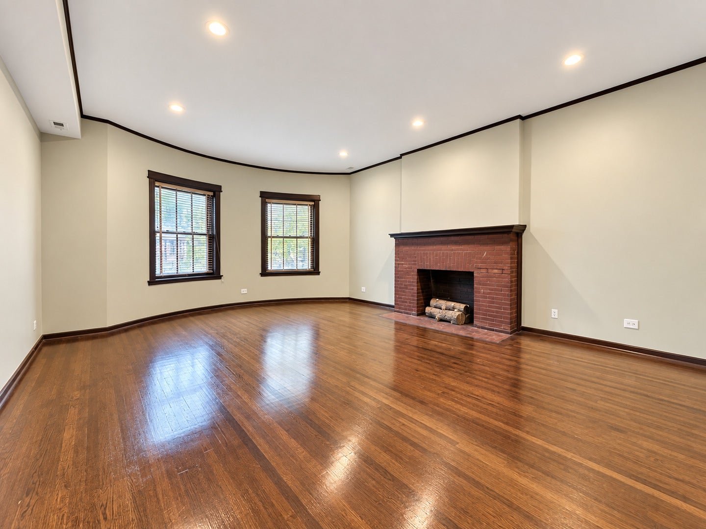 442 E 48th Street, #1W, Chicago, IL 60615