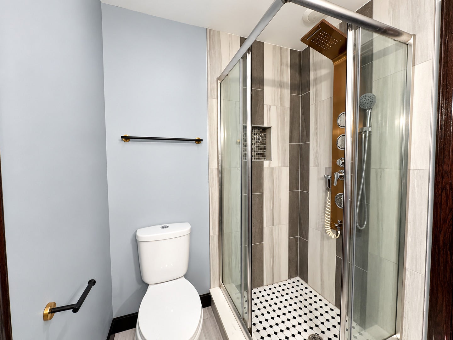 442 E 48th Street, #B2, Chicago, IL 60615 442 E 48th Street, #B2, Chicago, IL 60615